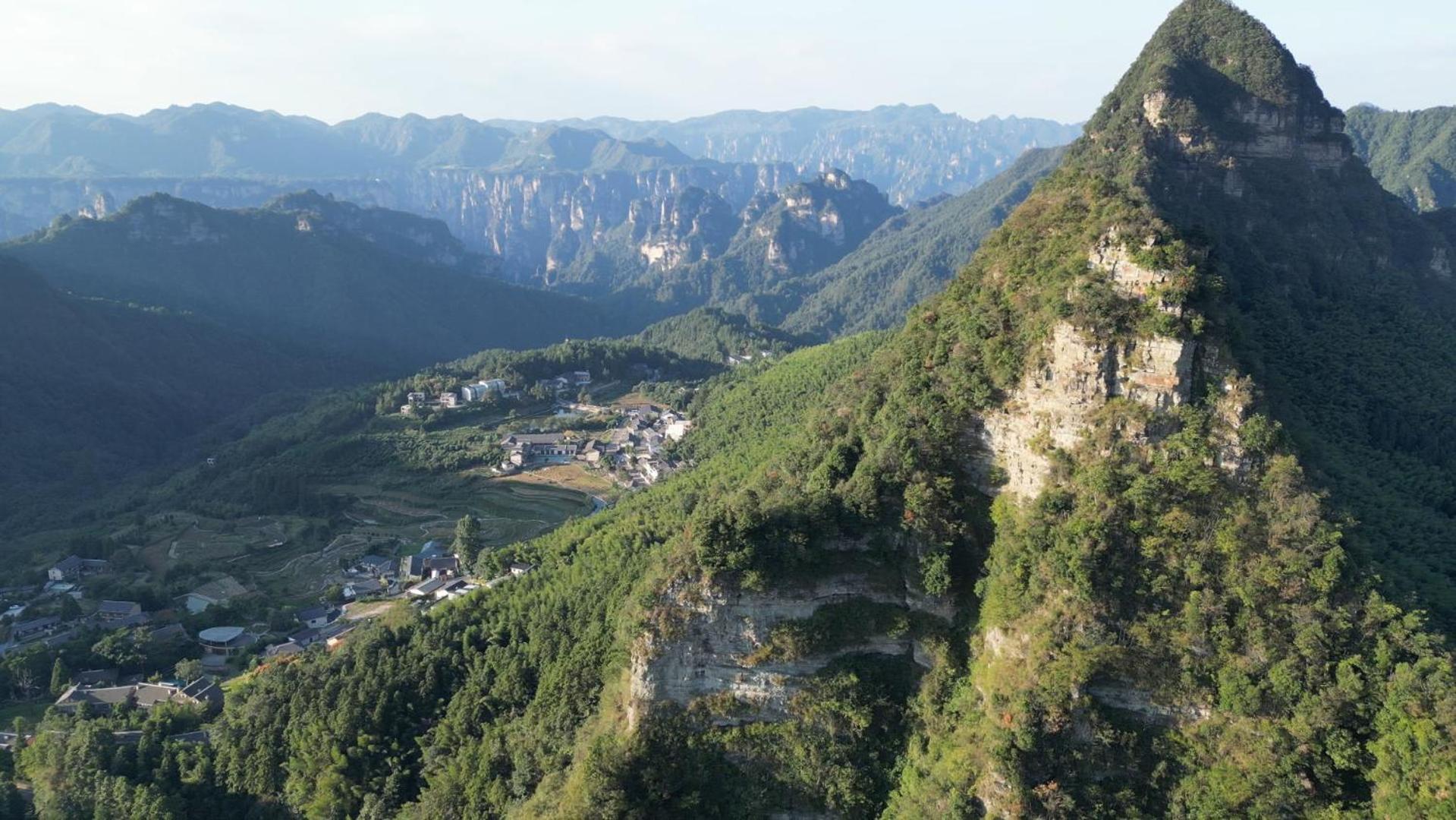 Hilltop House Resort Zhangjiajie Exterior foto